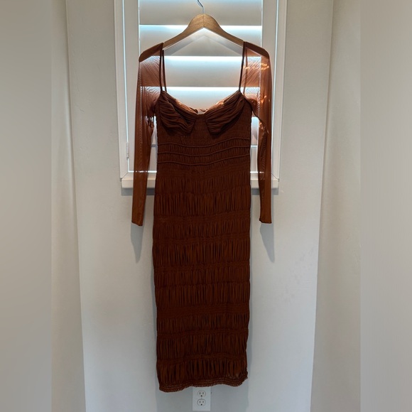 Self Portrait Caramel Shirred Midi Dress Size 6 US, 10 UK NWT - Picture 4 of 4